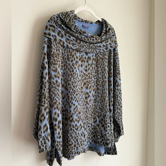 Tianello Oversized Leopard Print Cowl Neck Blouse - Size S - Picture 2 of 14